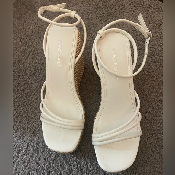 Marc Fisher Wedge - Picture 4 of 7